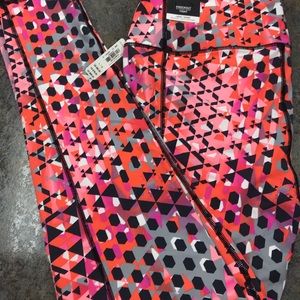 VS Sport full length leggings.